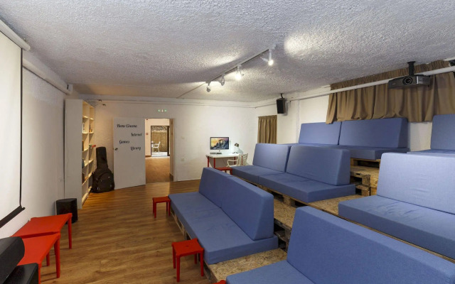 STAY Rhodes HoStel & Bar
