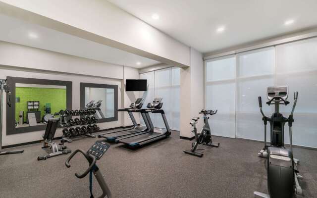 La Quinta Inn & Suites by Wyndham Mobile