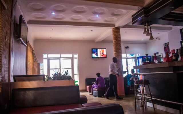 Exquisite Suites & Conference Centre