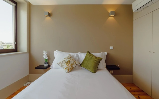 Legacy Oporto Design Apartment G by Vacationy