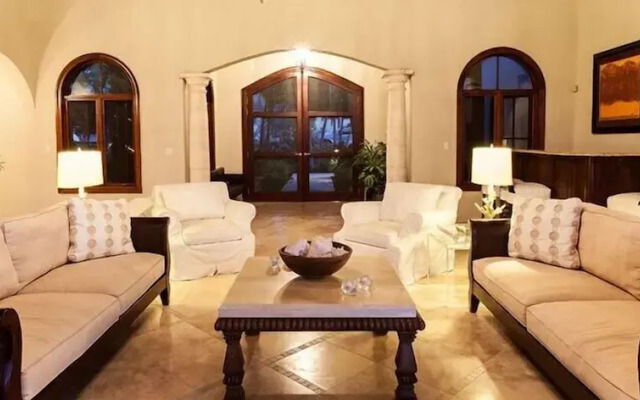 Sandcastle Villa & Beach House