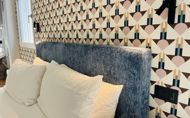 Marina Boutique Rooms