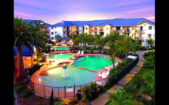 Mermaid Beach Apartment