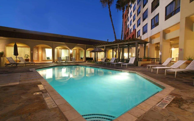 DoubleTree by Hilton San Antonio Downtown