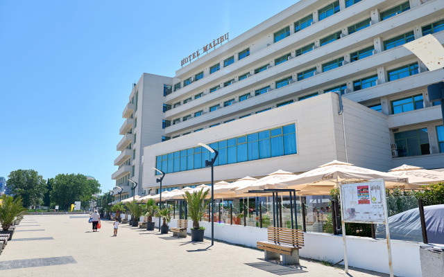 Malibu Hotel