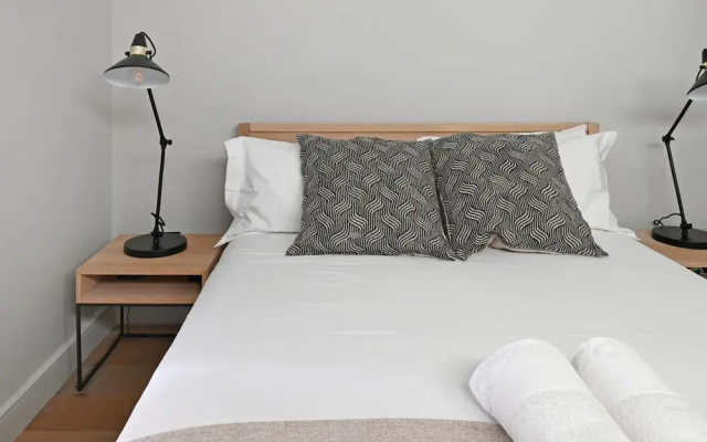 2 Bedroom Heart of Sea Point The Avant