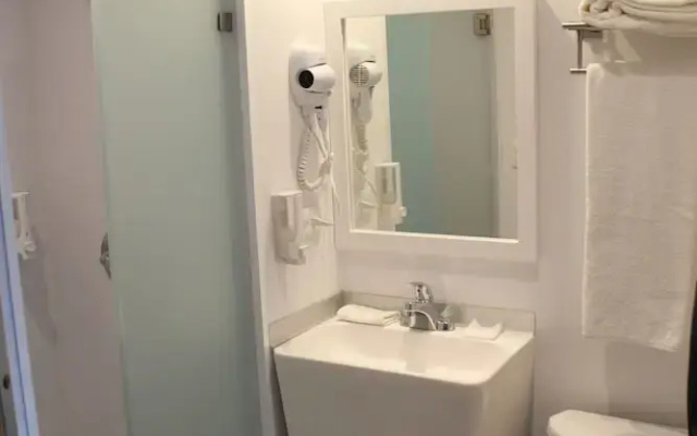 Hotel hi Tecnológico Garza Sada