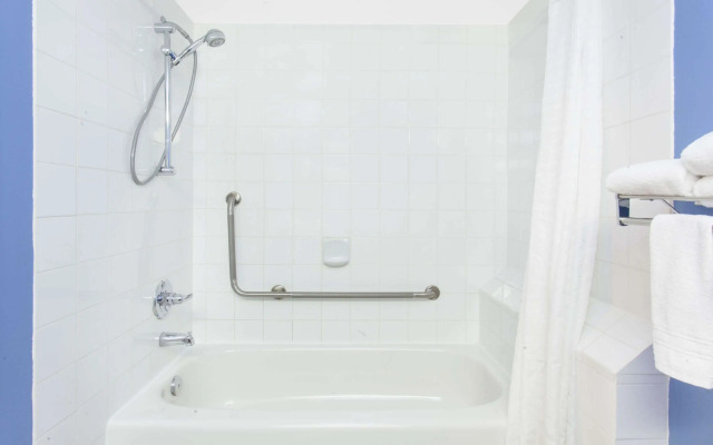 Super 8 by Wyndham Fort Frances