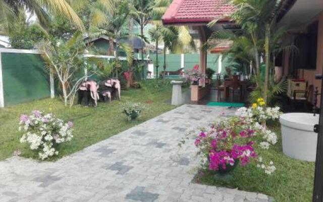 Aura Beach Villa Aluthgama