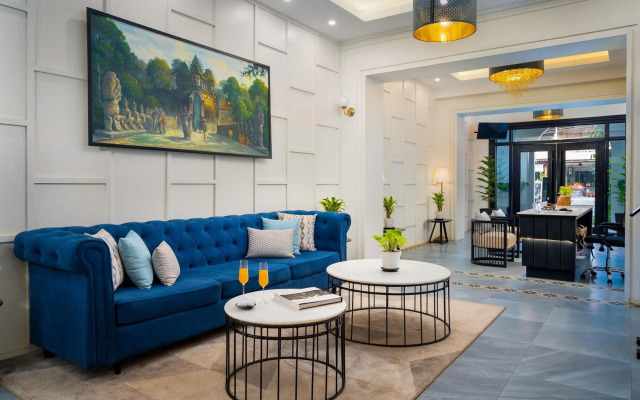 Blanc Smith Residence