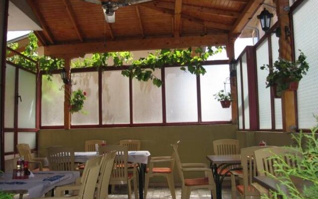 Family Hotel Apolonia