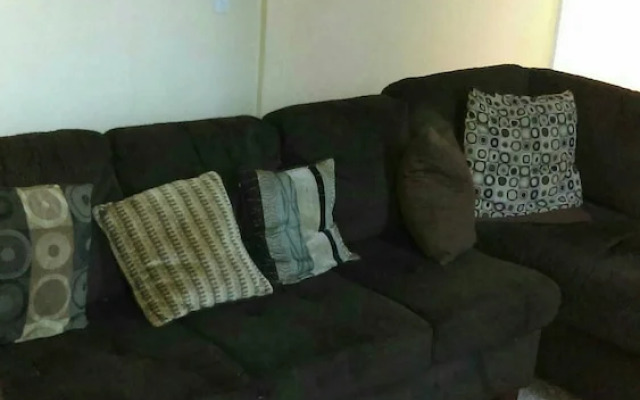 Modern vacational home close to Costco and Walmart