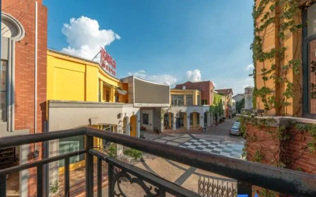 Yuehu View Smart Homestay (Jianshui Ancient City Branch)