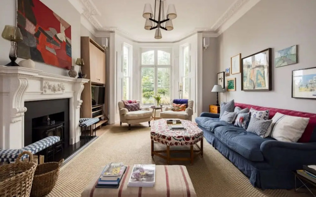 Elegant Primrose Hill Townhouse With Garden