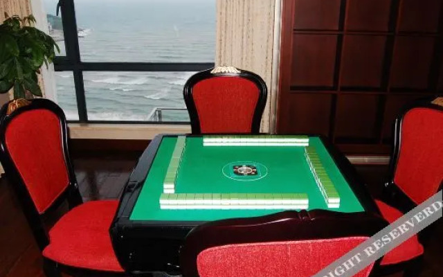 Luozhou Haiji Hotel (Yangjiang Hailing Island Dajiaowan)