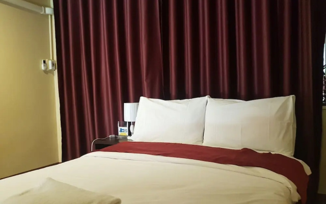 O-Rich Gold Hotel