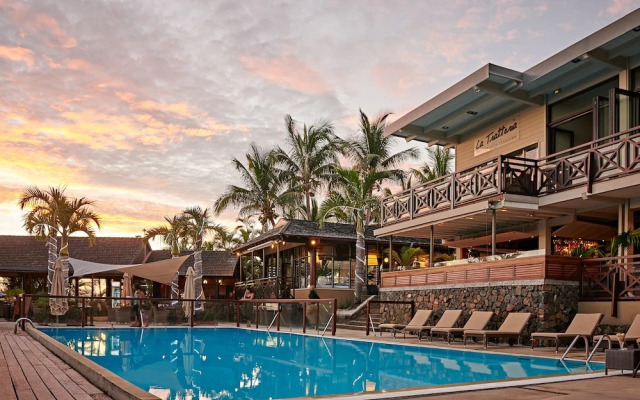 Iloha Seaview Hotel 3*