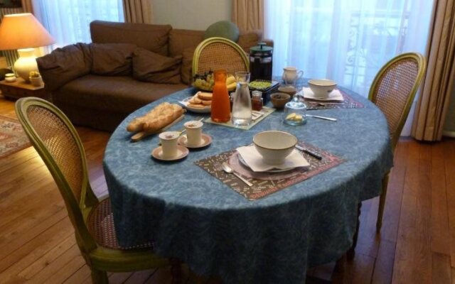 Bed And Breakfast Charonne 2