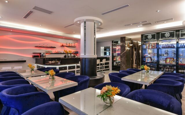 Ever Luck Hotel