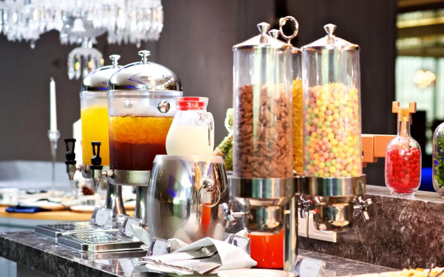 FX Hotel Tainan MinSheng Road Branch