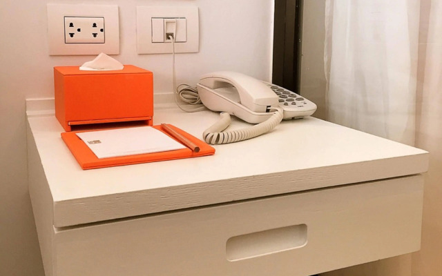 S Box Sukhumvit Hotel
