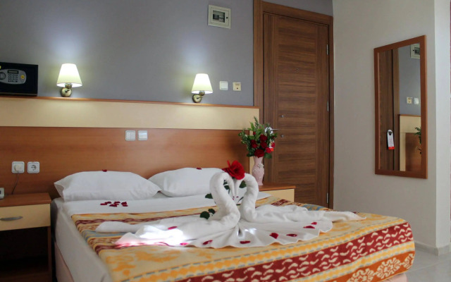 Club Turkuaz Garden Hotel