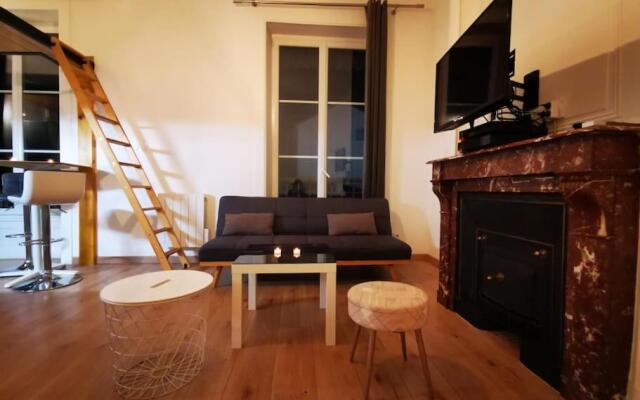La Croisade-Studio-Hyper centre Tassin- Suite 1