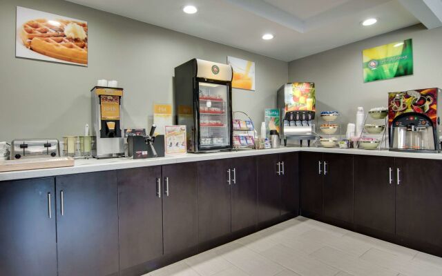 Quality Inn & Suites Athens University Area