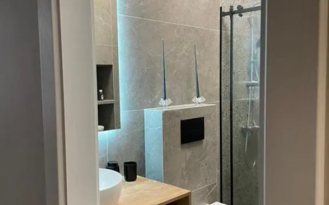 Фурманська, 3 (центр)