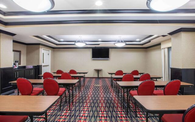La Quinta Inn And Suites Conway
