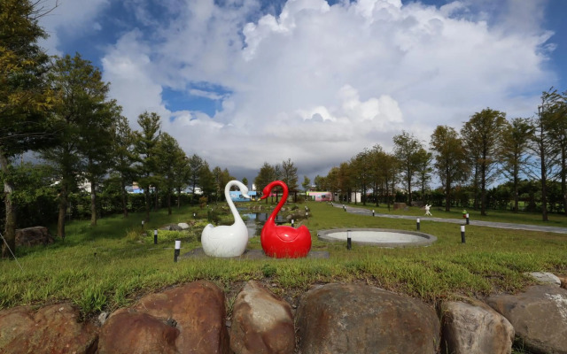 Qian Qian Riverside B&B