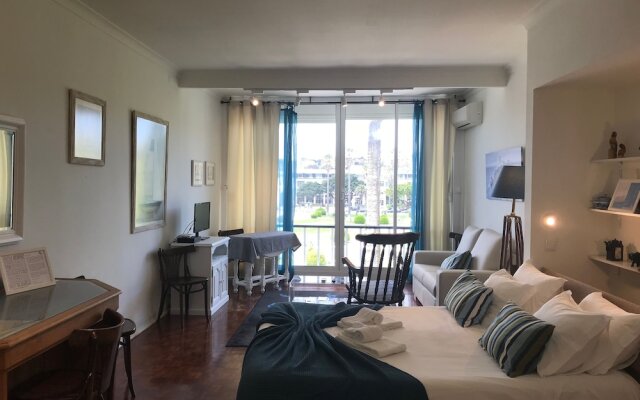 Rent4Rest Estoril Beachfront Apartments