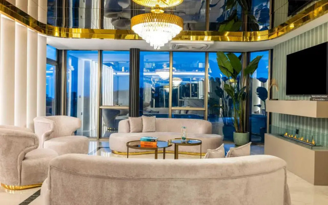 Rossi Luxury Hotel