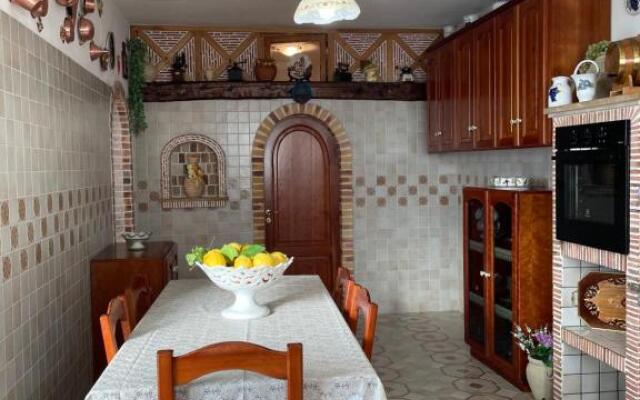 LOREN HOUSE, relaxing location with seaview