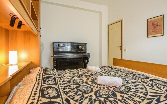 Beautiful Apartment in Viareggio With 3 Bedrooms and Wifi