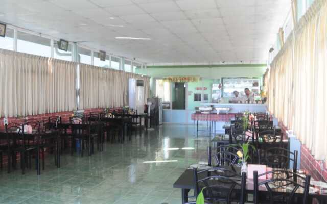 Nay Chi Linn Hotel