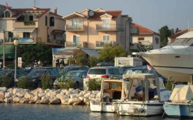 Apartments Marina View