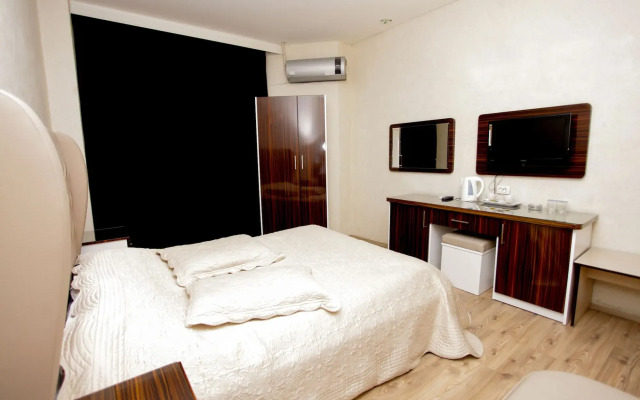 Grand Cinar Hotel
