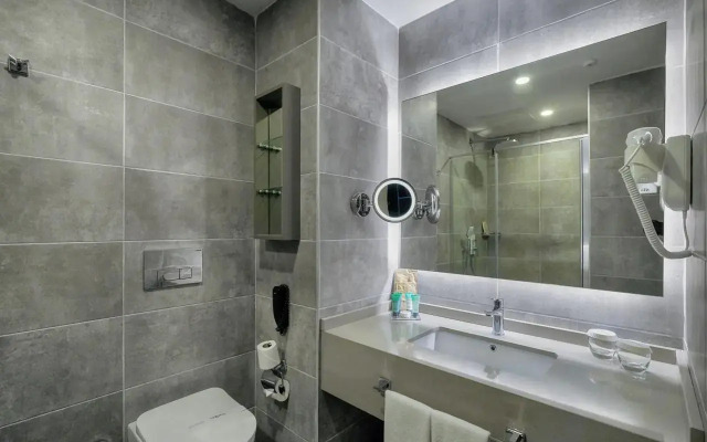 The X Belek