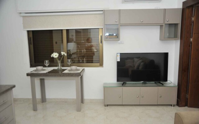 Amazing one Bedroom Apartment in Amman,elwebdah 10