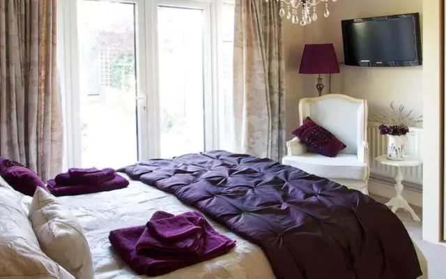 Number 30 Bed and Breakfast