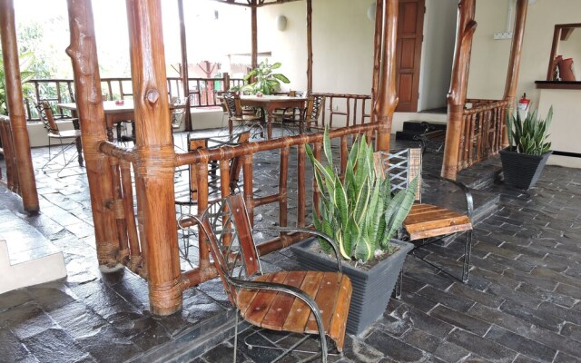 Smiling hill Apartments & Guesthouse