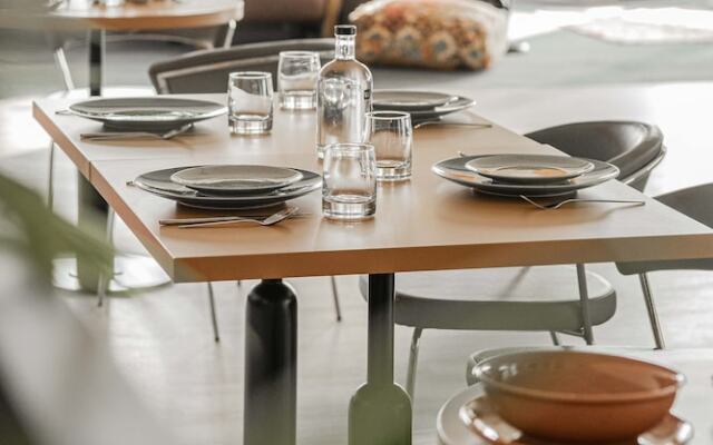 WorkNomads LAB Hotel-Coliving & Coworking