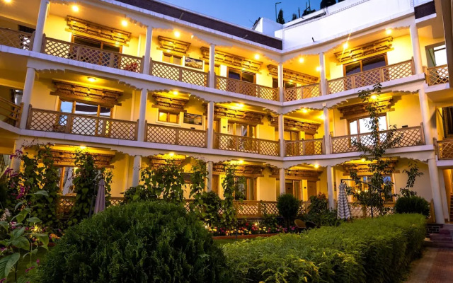 Hotel The Ladakh