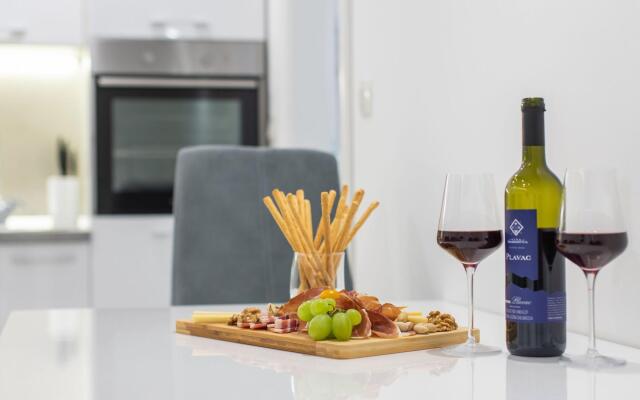 Pretty Apartment in Imotski near River