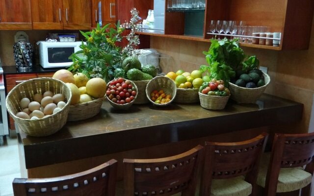 Villa Azalea Luxury B & B