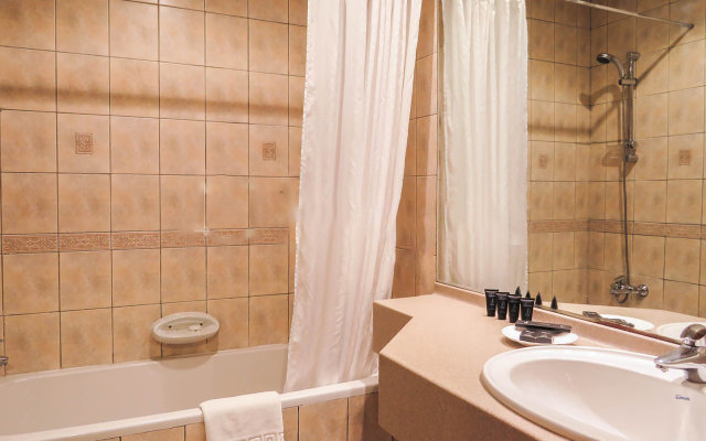 Uptown Hotel Apartments Abu Dhabi, Apart Hotel
