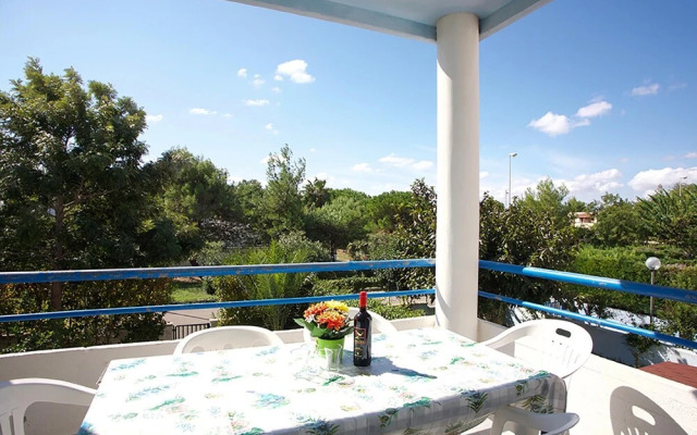 Glicine Apartment With Pool in Residence