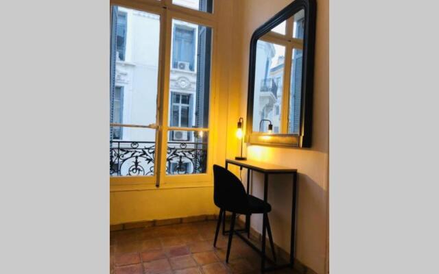 Duplex Rue Montaigne, 200m Palais des festivals