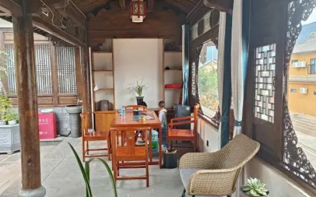 Shaxi Ruchu Homestay